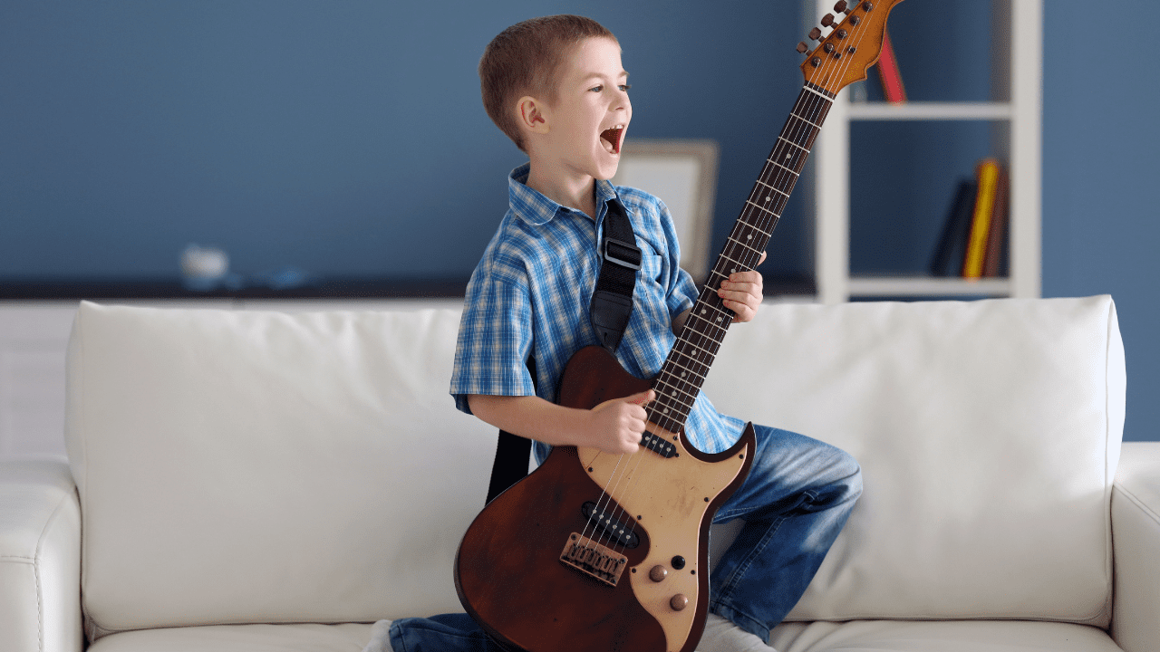 ?¿Qué guitarra es mejor para guitarristas principiantes ?? - -